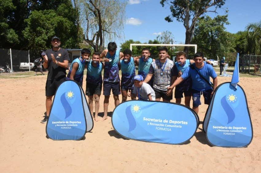 El equipo masculino de fútbol de playa de Herradura representará a Formosa en los Juegos de Mar de Ajó